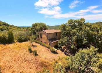 Vista delle montagne - Villa LOCALITA' LE CAVILLI
 
SNC, Roccastrada - foto 60