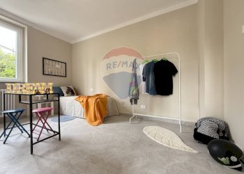 Camera / camera da letto - Semi-detached house via di collinet
69, Livorno - photo 19