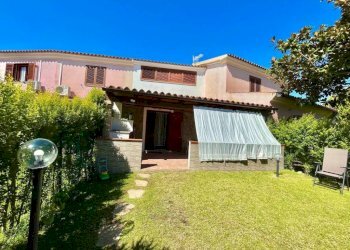 Giardino - Villa a Schiera via La Canna, San Teodoro - foto 1