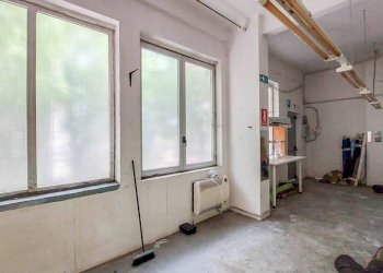 Interno non residenziale - Warehouse via Montello, Genova (neighborhood Marassi) - photo 7