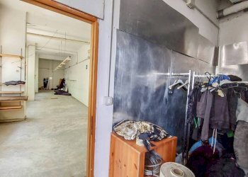 Interno non residenziale - Warehouse via Montello, Genova (neighborhood Marassi) - photo 12