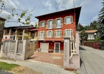 Facciata - Villa a Schiera via delle Mollie, 23, Biella - foto 1