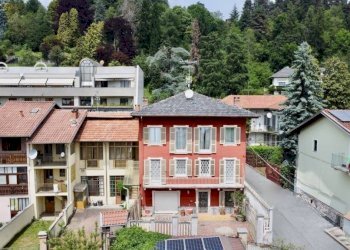 Facciata - Villa a Schiera via delle Mollie, 23, Biella - foto 2