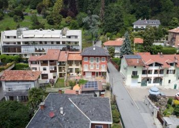 Facciata - Villa a Schiera via delle Mollie, 23, Biella - foto 5