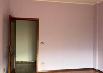 Camera da letto - Three-room apartment via Camillo Benso di Cavour, 4, Bagnolo Piemonte - photo 6