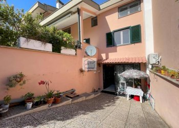 Giardino - Bilocale viale Vittorio Alfieri, Anzio - foto 1