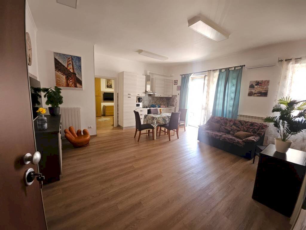 Salone - Two-room apartment via Giandomenico Coleti, Roma - photo 1