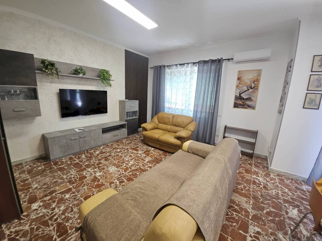 Salone - Two-room apartment via Giandomenico Coleti, Roma - photo 2