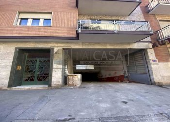 Facciata - Box via Gaglianico, 9, Torino (zona Parella) - foto 1