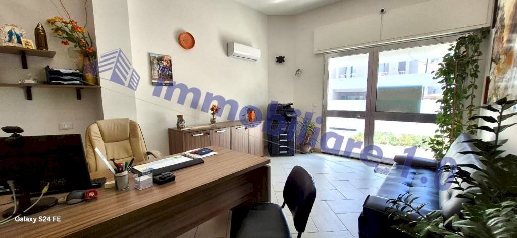 Interno non residenziale - Negozio via Porta Palermo, Alcamo - foto 1