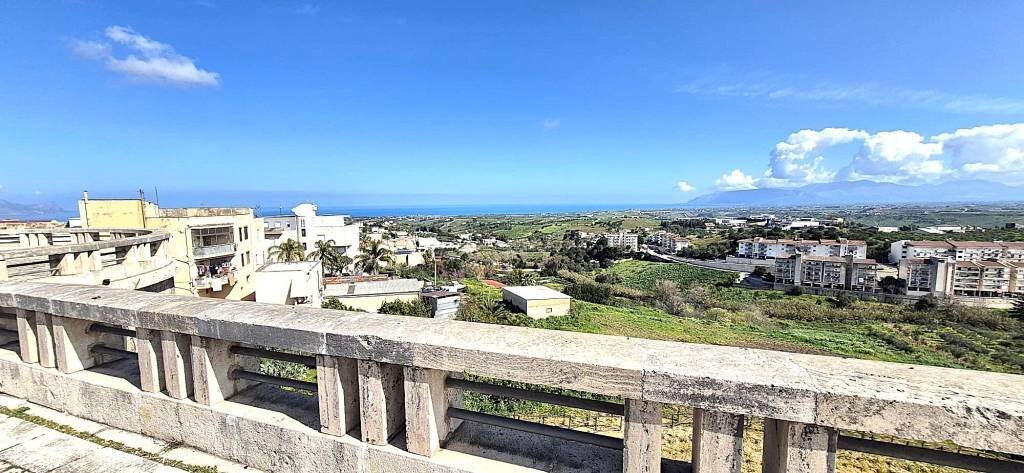 Vista - Negozio piazza Sebastiano Bagolino, Alcamo - foto 3