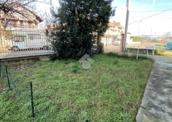 Trilocale Via De Gasperi, San Maurizio Canavese - foto 2