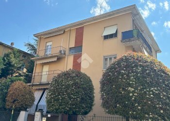 Three-room apartment Via Imperia, Parma (neighborhood San Leonardo) - photo 2