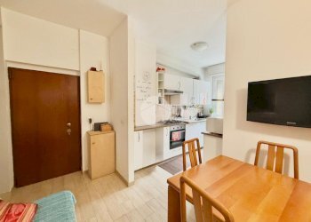 Quadrilocale Via Lorenteggio, Milano (zona Giambellino) - foto 1