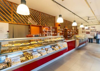 Foto 3 - Attività Commerciale Via del Faro
 
47, Fasano - foto 3