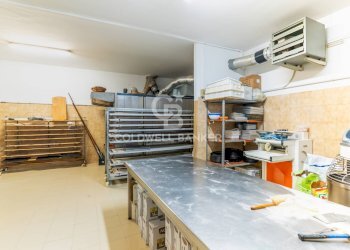 Foto 8 - Attività Commerciale Via del Faro
 
47, Fasano - foto 8