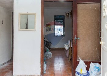 Hall / corridoio - Villa Via dei Gelsomini
 
11, Pedara - foto 13