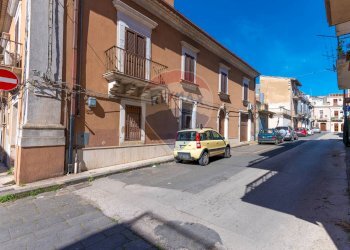 Edificio all\'aperto - Casa indipendente Via Vincenzo Gioberti
 
51/53/55, Grammichele - foto 29