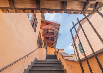 Scale - Casa indipendente Via Roma
 
96, Ischia di Castro - foto 5