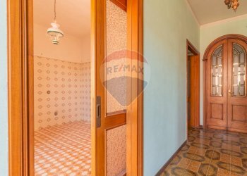 Hall / corridoio - Casa indipendente Via Roma
 
96, Ischia di Castro - foto 10