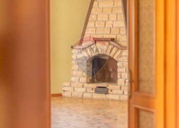 Dettagli - Casa indipendente Via Roma
 
96, Ischia di Castro - foto 15