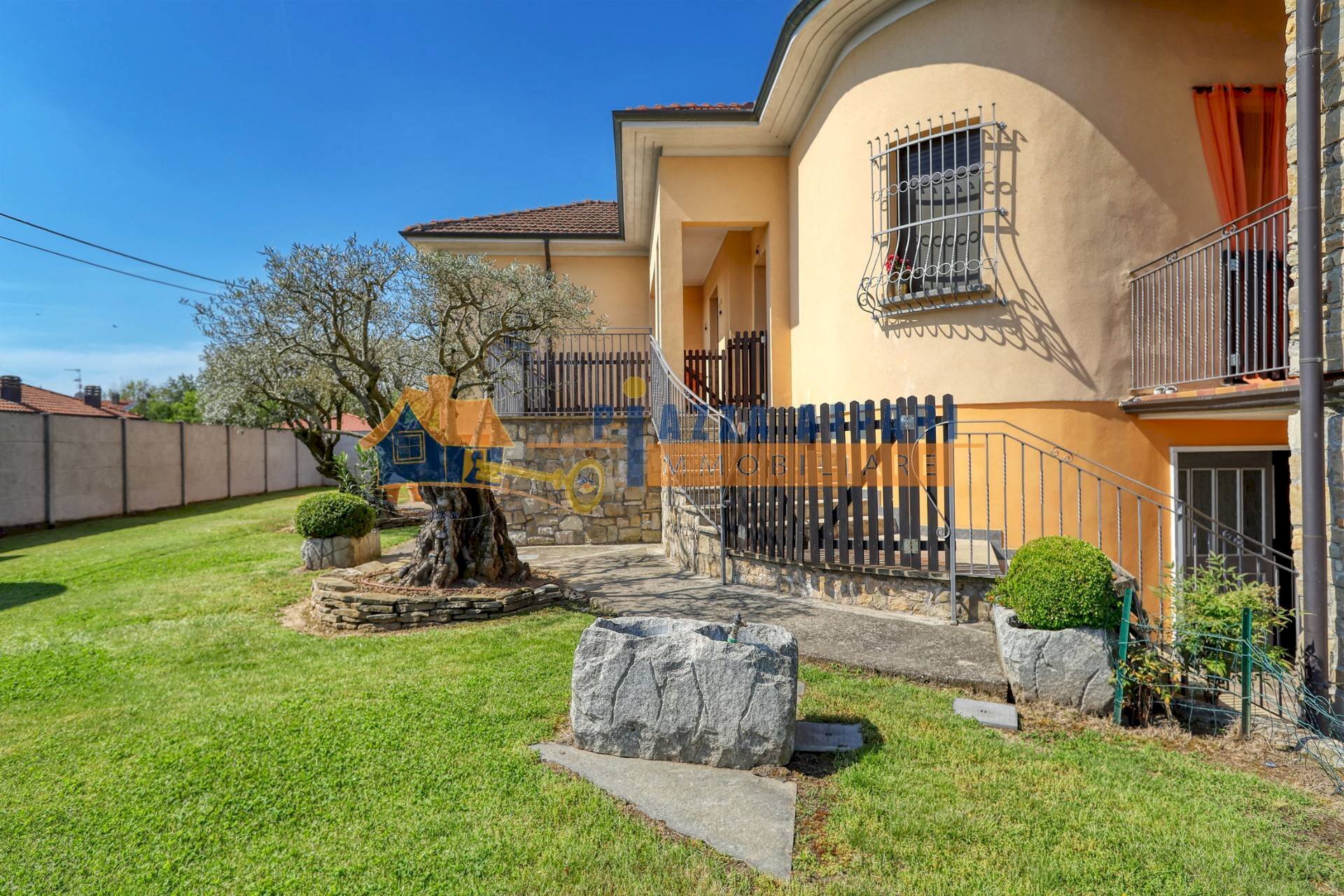 Foto 2 - Villa via del pirò
 
3, Cairate - photo 2