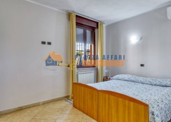 Foto 24 - Villa via del pirò
 
3, Cairate - foto 24