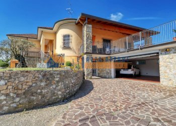 Foto 4 - Villa via C. Battisti, Carnago - foto 4