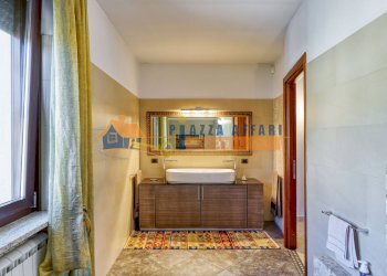 Foto 22 - Villa via C. Battisti, Carnago - foto 22