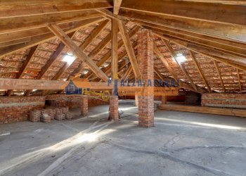 Foto 32 - Villa via C. Battisti, Carnago - foto 32