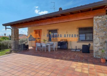 Foto 35 - Villa via C. Battisti, Carnago - foto 35