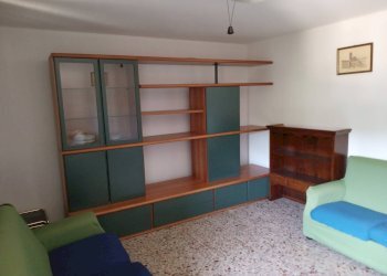 Foto 1 - Appartamento piazza umberto
 
12, Castelnuovo di Garfagnana - foto 1