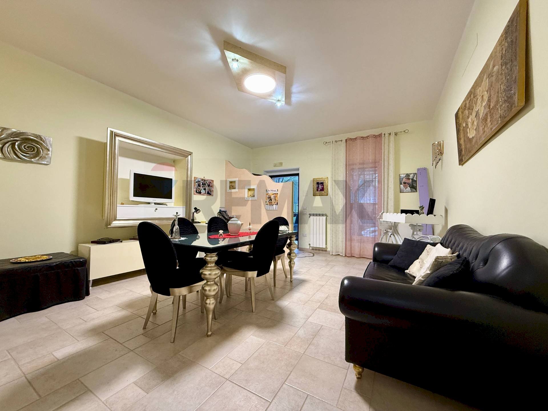 Sala da pranzo - Quadrilocale Via Sallustio
 
32, Martina Franca - foto 1