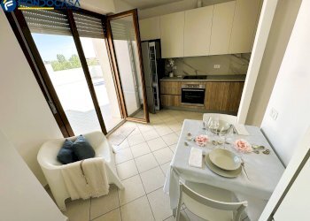Foto 1 - Bilocale Via Angelo Zanoni
 
1, Alba Adriatica - foto 1