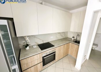 Foto 2 - Bilocale Via Angelo Zanoni
 
1, Alba Adriatica - foto 2