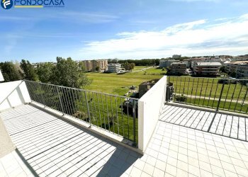 Foto 22 - Bilocale Via Angelo Zanoni
 
1, Alba Adriatica - foto 22