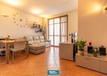 Salone - Appartamento via Vecchia, 5, Borgomanero - foto 8