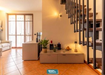 Salone - Appartamento via Vecchia, 5, Borgomanero - foto 9