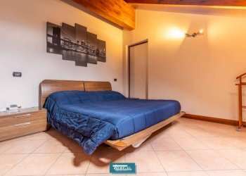 Camera da letto - Appartamento via Vecchia, 5, Borgomanero - foto 18