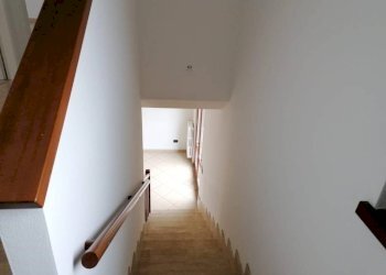 Scala - Trilocale strada Quistello, Roverbella - foto 5