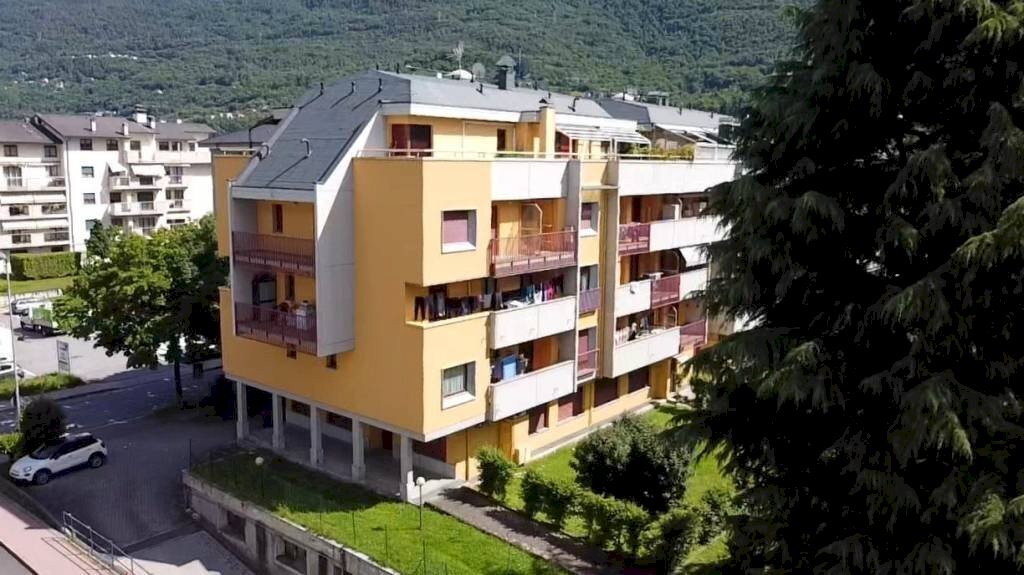 Vista - Shop via Brigata Alpina Orobica, 27, Sondrio - photo 1