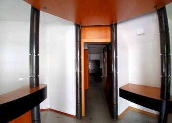 Interno non residenziale - Shop via Brigata Alpina Orobica, 27, Sondrio - photo 10