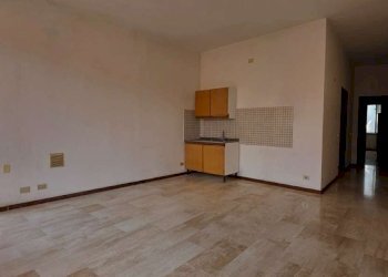 Sala 02 - Four-room apartment via Vittorio Veneto, Chiavari - photo 27