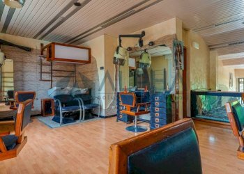 Interno non residenziale - Parrucchieri Uomo - Donna via Silvestro Lega, Forlì - foto 7