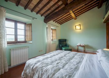 Foto 35 - Four-room apartment Località Cortennano Montagnana
 
6, San Gimignano - photo 35