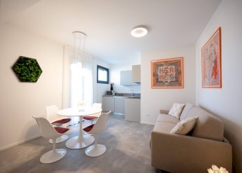 Foto 24 - Bilocale Piazza Brescia
 
15-17, Jesolo - foto 24