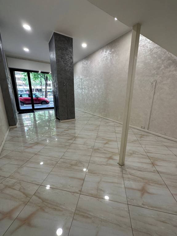 Interno palazzo - Shop corso Siracusa, 154, Torino (neighborhood Santa Rita) - photo 3