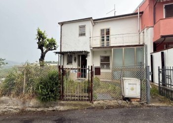 Facciata - Casa indipendente via Ca' Passino, Montescudo - Monte Colombo - foto 1