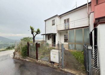 Facciata - Casa indipendente via Ca' Passino, Montescudo - Monte Colombo - foto 2