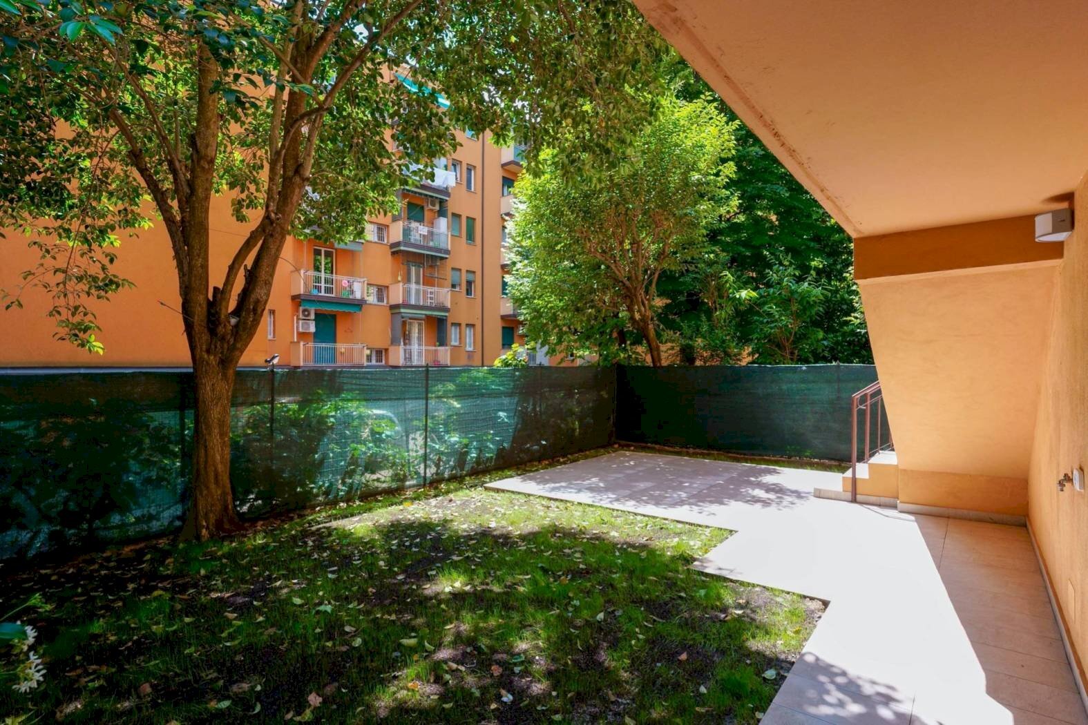 GIRDINO PRIVATO - Trilocale Via Francesco Cilea, 6, Bologna (zona Savena) - foto 1